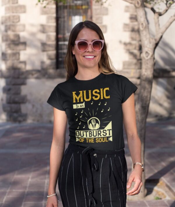 Tricou personalizat - Music is an outburst